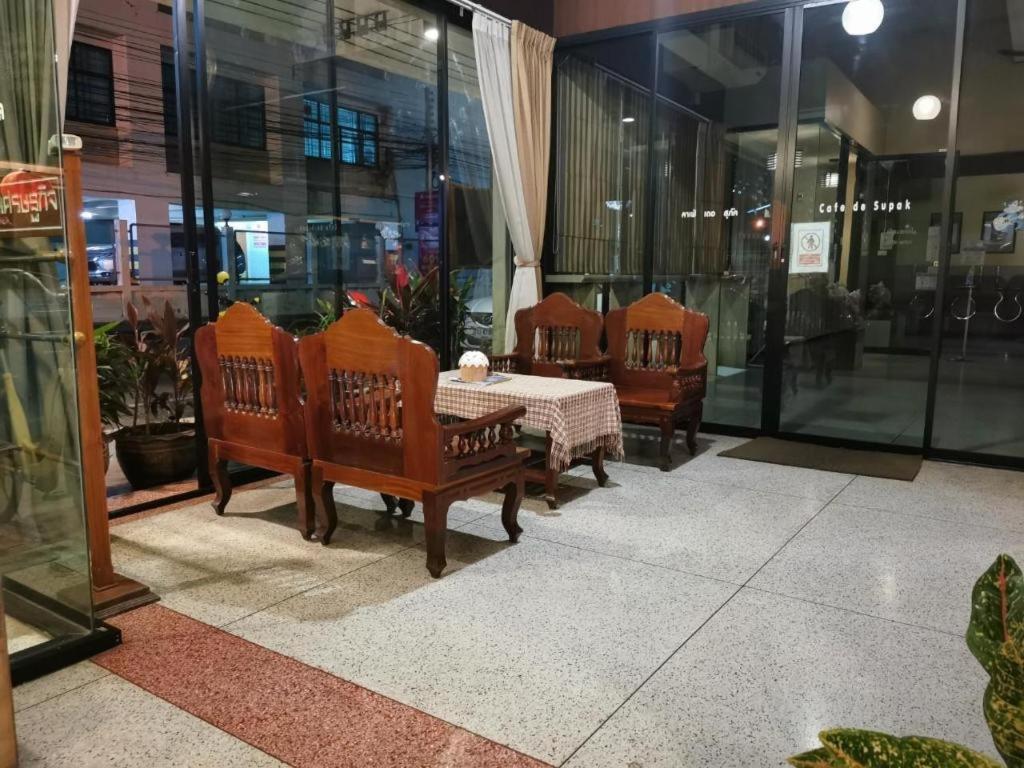 Supak Hotel Kalasin Eksteriør billede