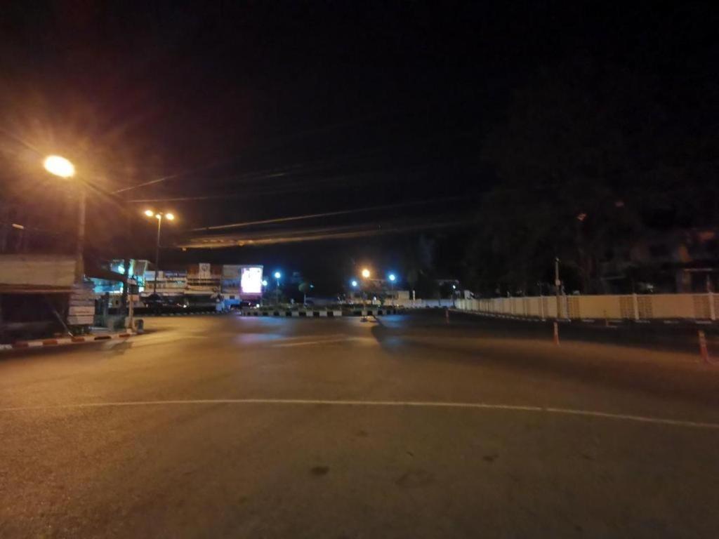 Supak Hotel Kalasin Eksteriør billede