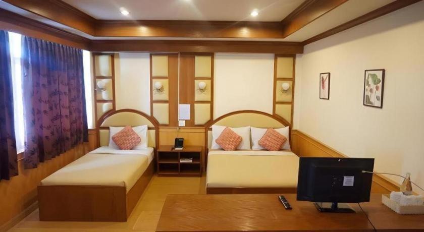 Supak Hotel Kalasin Eksteriør billede
