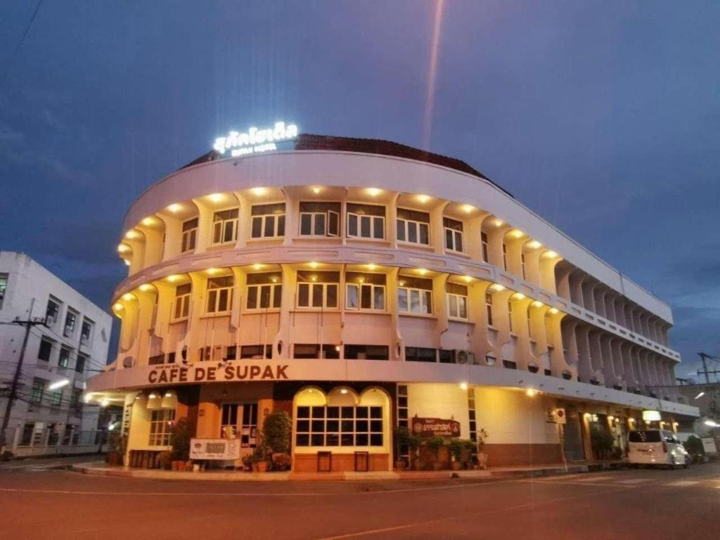 Supak Hotel Kalasin Eksteriør billede