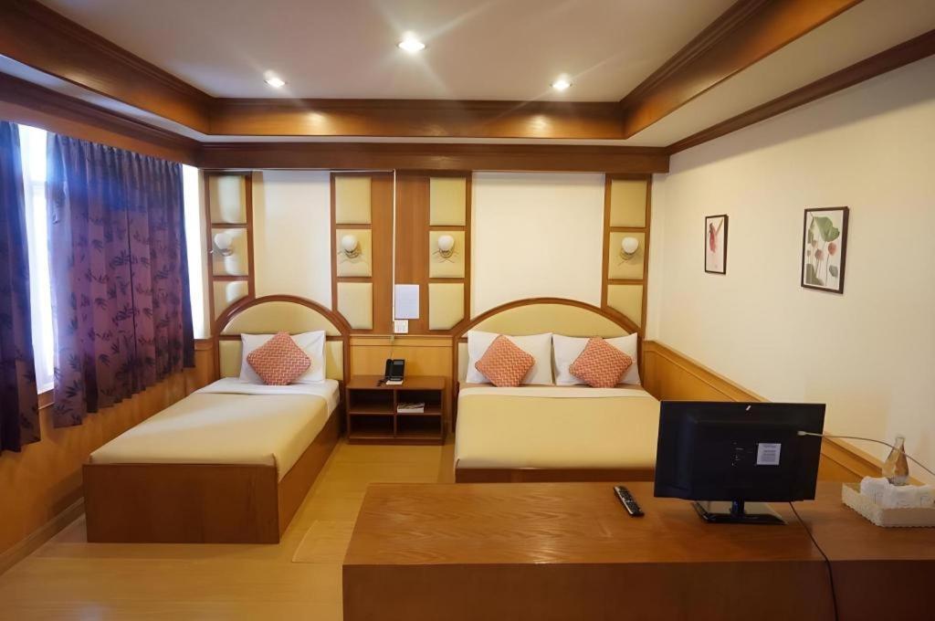 Supak Hotel Kalasin Eksteriør billede
